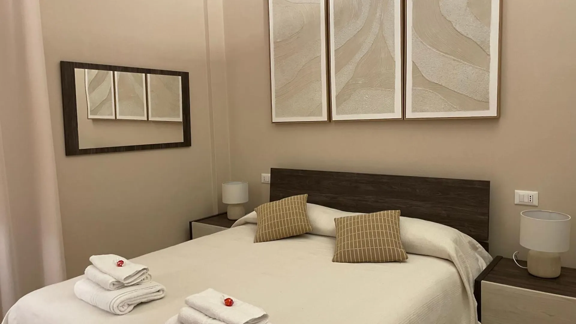 Apartament Casa Mirfak Piza